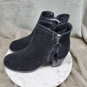 Skechers Shoes Womens Size 8.5 Taxi Black Suede Ankle Boots